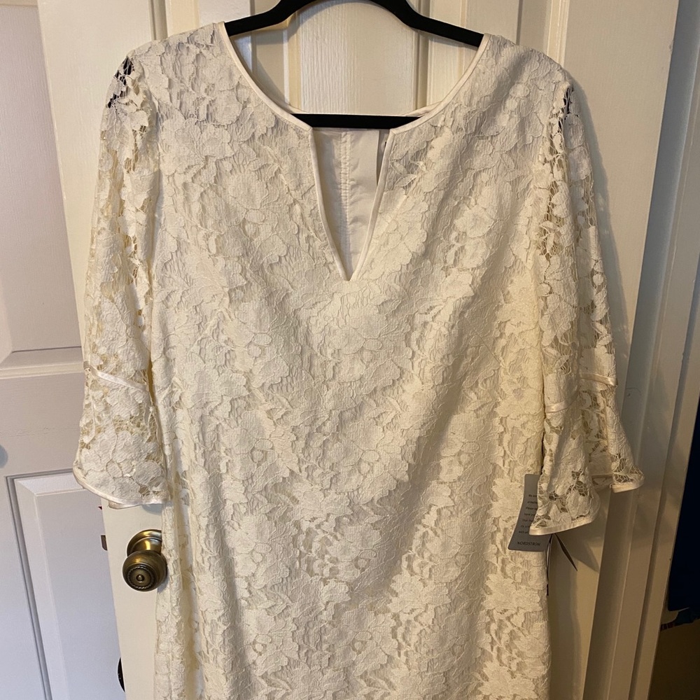 NWT Adrianna Papell 3/4 sleeve lace mini dress